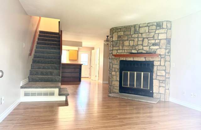 Beautiful Victoria Village Townhomes! photos photos
