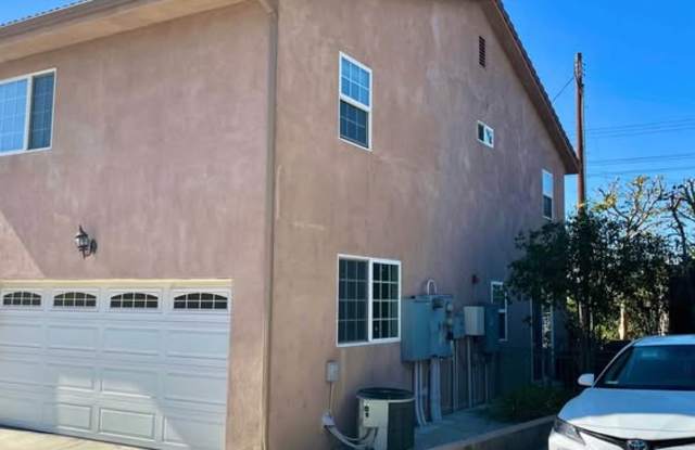 9360 Sunland Park Drive Gallery 2
