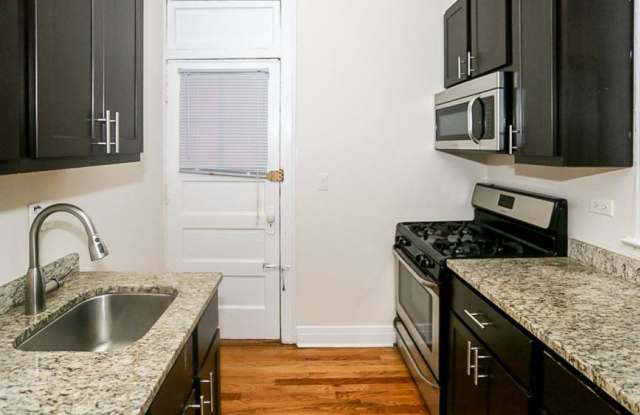 2179 West Giddings photos photos