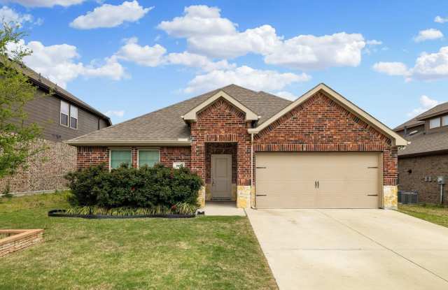 Welcome to this well-maintained 4-bedroom, 2-bathroom home in the sought-after Winchester Crossing community of Princeton, TX. photos photos