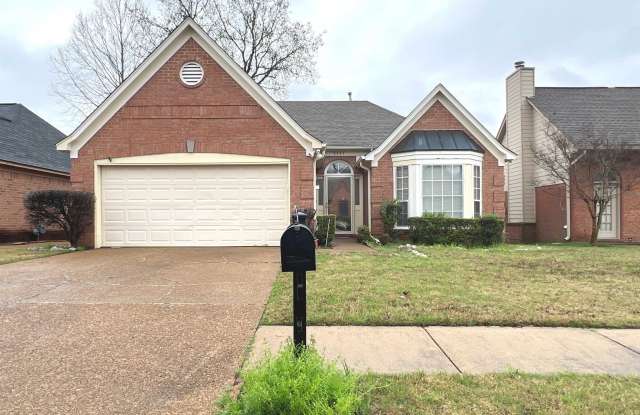 9347 GARDEN WOODS - 9347 Garden Woods Drive, Memphis, TN 38016