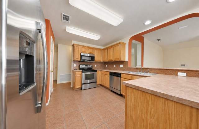 1804 Lobrecht Ct Gallery 4