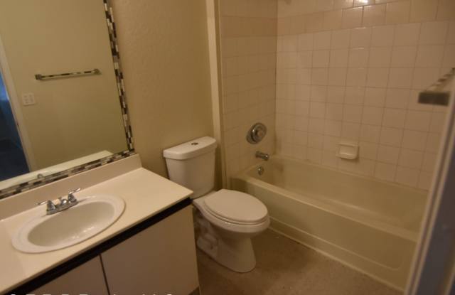 2652 Robert Trent Jones Dr #525 Gallery 4