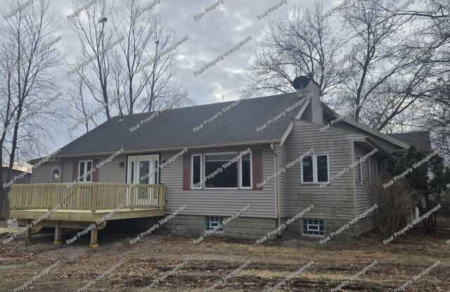 Completely Renovated Three Bedroom Ranch photos photos Completely Renovated Three Bedroom Ranch photos photos