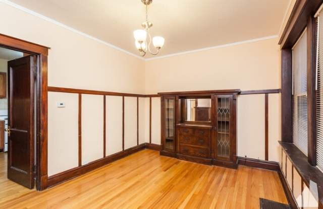 3230 West Cullom Avenue Gallery 3