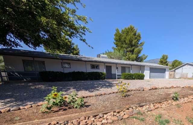 Spacious and newly remodeled 4 Bedroom with Office / Den, 2 Bath Home Contact Property Pros photos photos