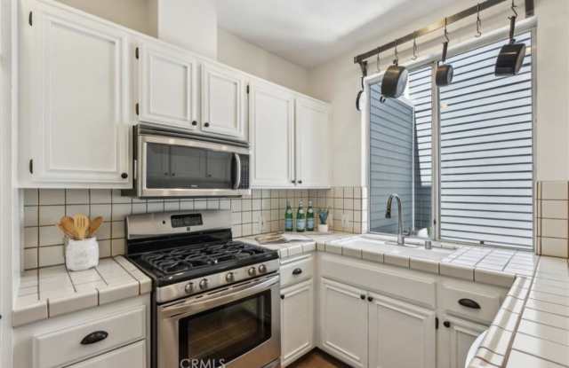 1304 12th St - 1304 12th Street, Manhattan Beach, CA 90266