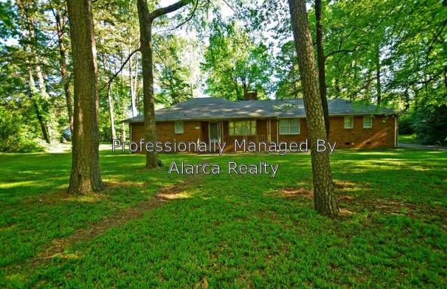 2034 Gilbert St - 2034 Gilbert Street, Charlotte, NC 28216