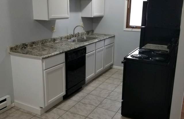709 7th St S photos photos