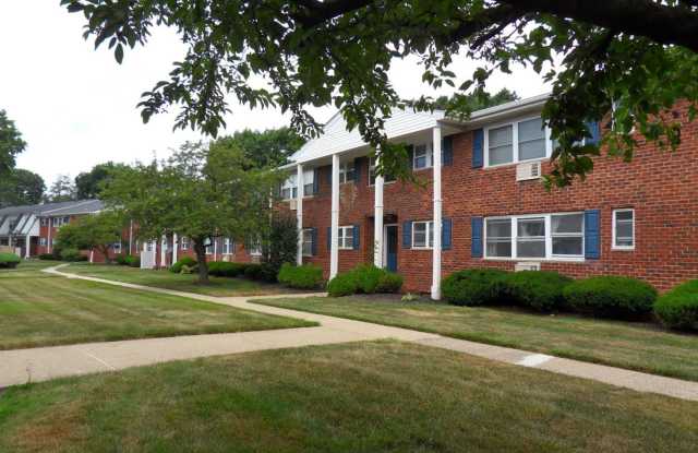 28-02 Woodedge Avenue - 28 Woodedge Avenue, Middlesex County, NJ 08817 28-02 Woodedge Avenue - 28 Woodedge Avenue, Middlesex County, NJ 08817