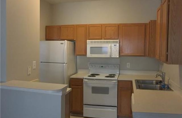 2105 Lennoxshire Square Court Gallery 4