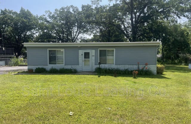 1824 Spencer Ave - 1824 Spencer Avenue, Overland, MO 63114