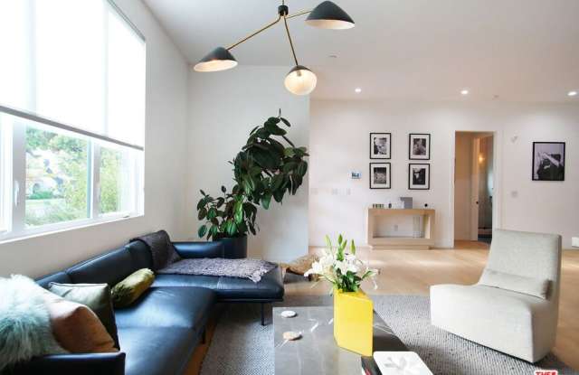 3744 Somerset Dr Gallery 4