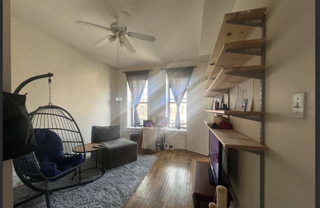 1627 North Winchester Avenue photos photos