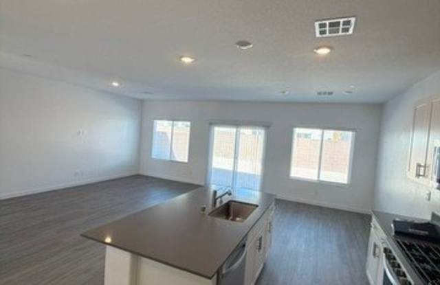 912 Galloway Lake Avenue Gallery 4