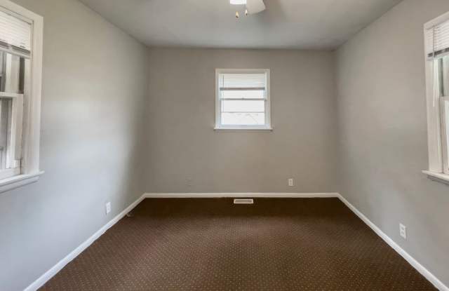 In-Unit Washer and Dryer Gallery 3