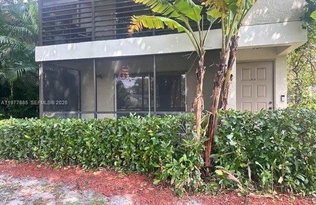 709 Gardens Dr photos photos