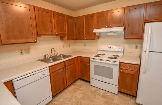 Deer Creek Apartments 2 Gallery 3