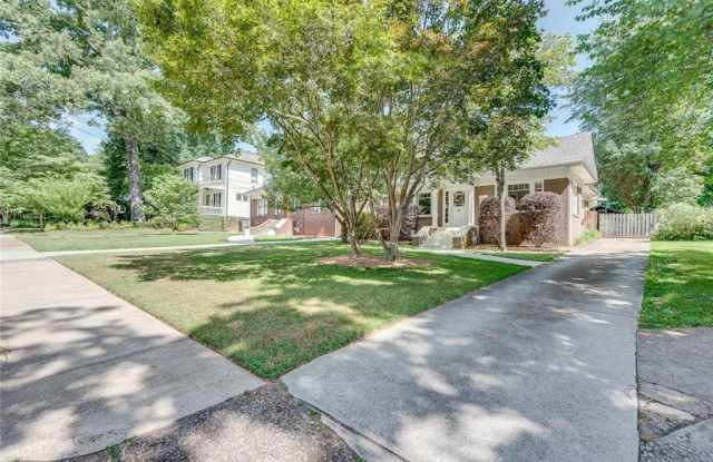 2104 Delano Drive NE Gallery 4