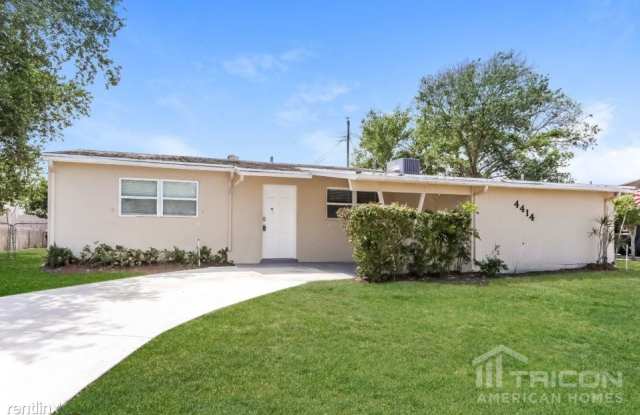 4414 Applecrest Drive - 4414 Applecrest Drive, Palm Beach Gardens, FL 33410
