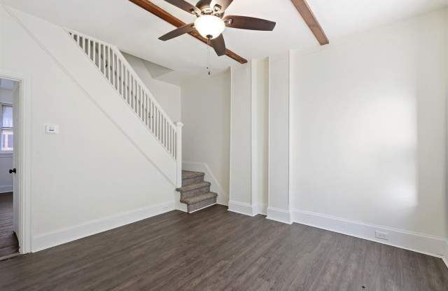 Bright 2 Bedroom, 1 Bath Home in Harrisburg, Pa! photos photos