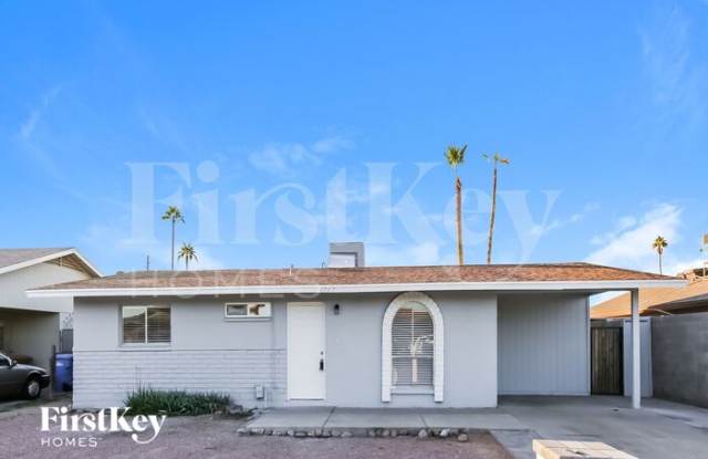 4747 East Saint Catherine Avenue photos photos