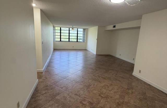 3150 NW 42nd Avenue unit: E401 photos photos