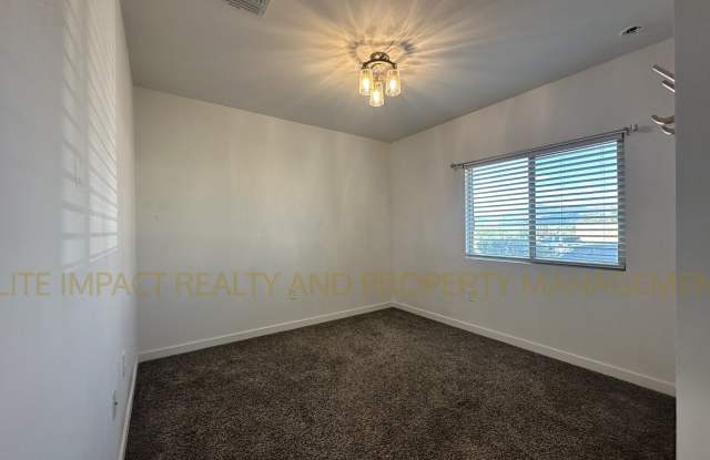 11112 South Weismann Drive Gallery 4