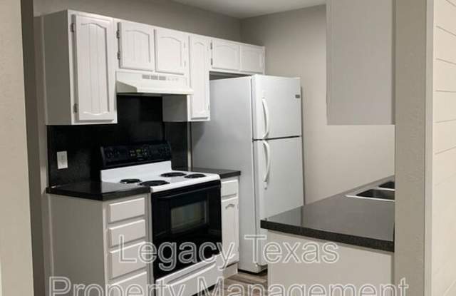 1410 Courtney Pl Gallery 4