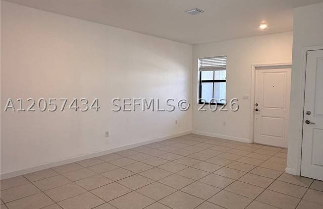 24580 SW 119th Ct Gallery 3