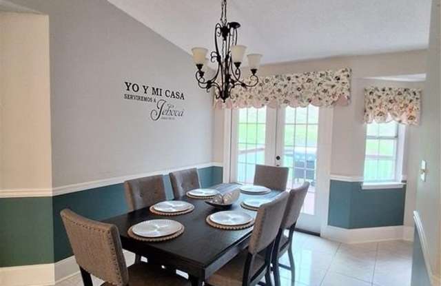 1142 Riverside Trace Gallery 3