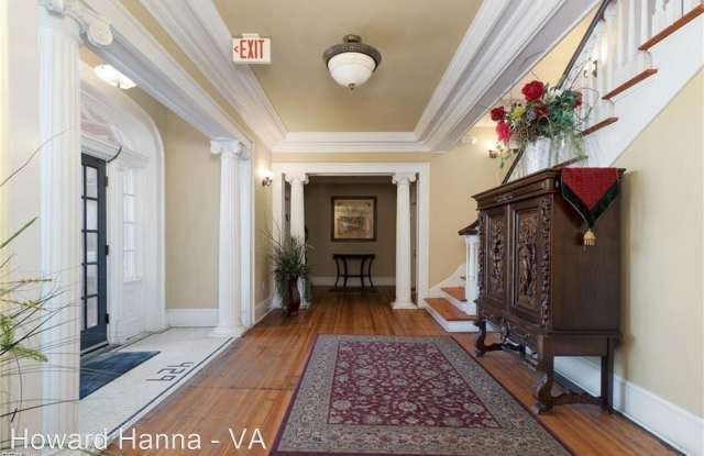 429 W. York Street #1B Gallery 3