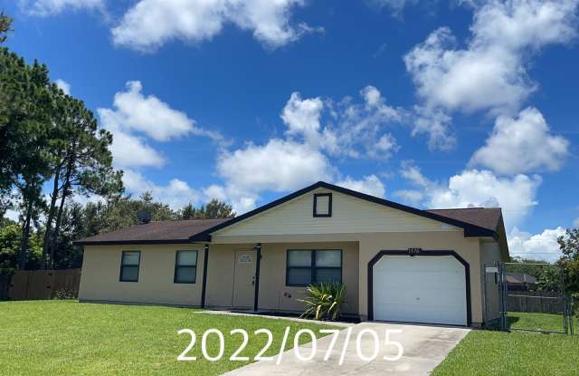 Nice home with new kitchen with granite countertops. photos photos
