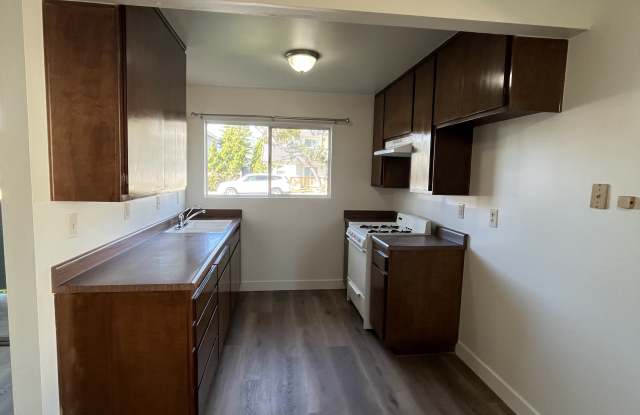 5330 Driftwood Street #5 photos photos