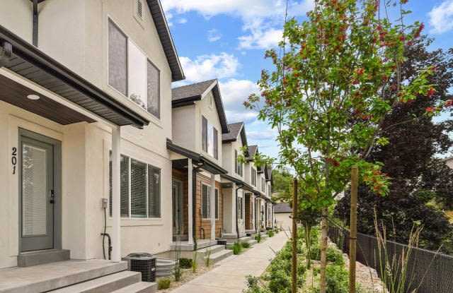 635 40th Street Unit A12 photos photos