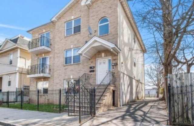 138-140 Schuyler Ave photos photos