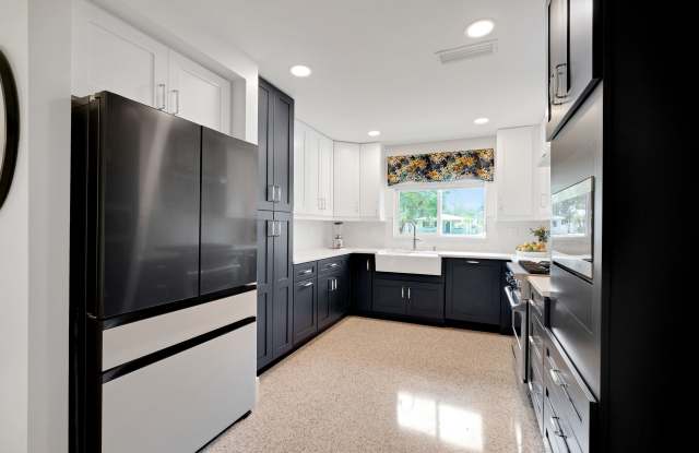 675 Villa Grande Avenue South Gallery 3