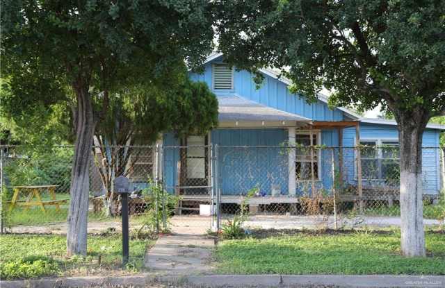 221 West 14th Street photos photos