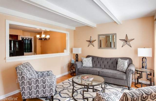 7517 Merlyn Cir Gallery 3