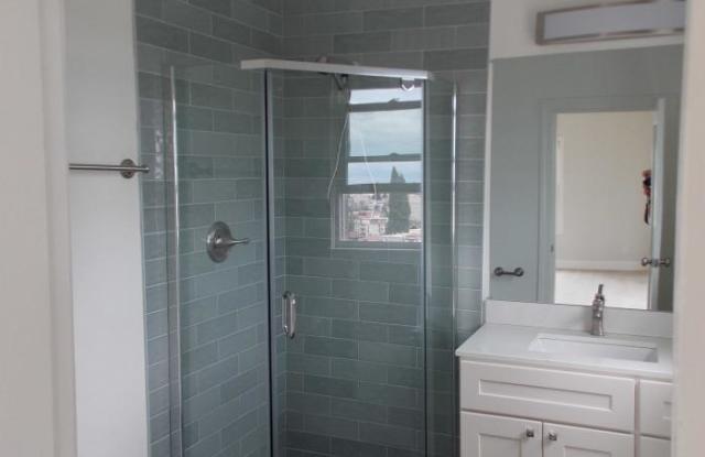 493 Merritt Avenue #5 Gallery 3