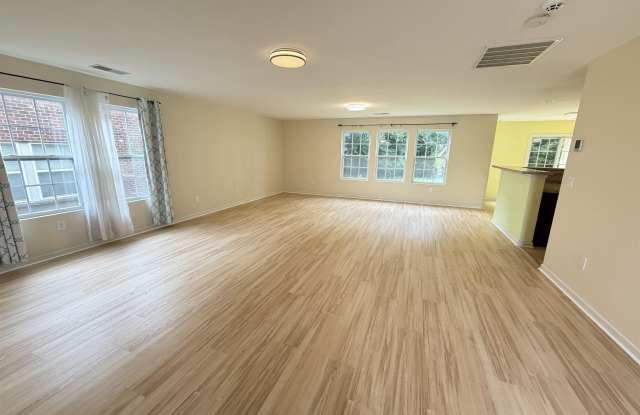 222 Ivyleaf Drive Gallery 4