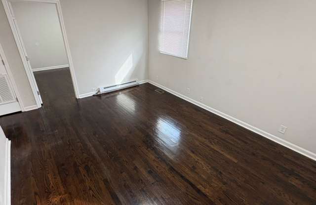 2208 Morena Street - B Gallery 4