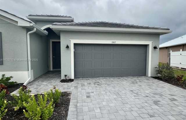 17417 muscat Ln photos photos