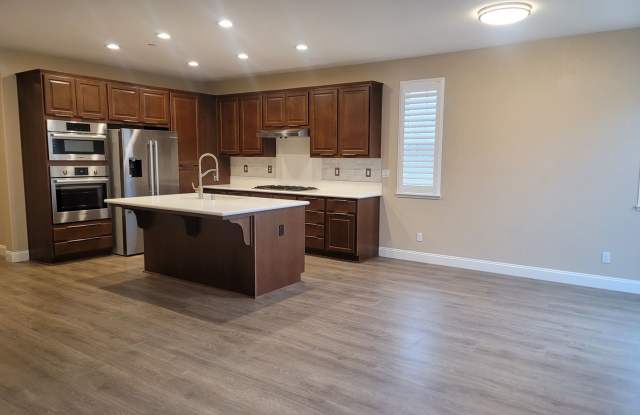 Lodi/Gated Community/Move in Ready - 1217 Sirah Court, Lodi, CA 95242