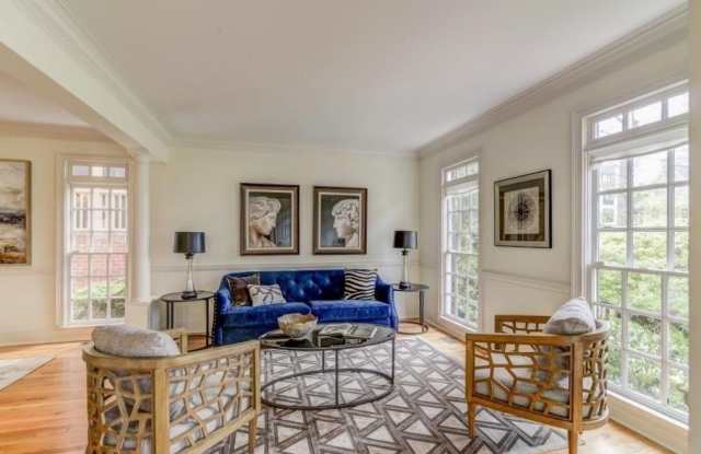 704 Longleaf Drive NE Gallery 3