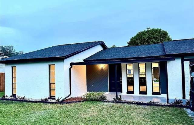 Charming 3 Bedroom 2 bath House in Buena Ventura Lakes, with large fenced yard, and all utilities included! photos photos