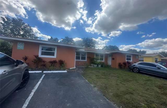 5400 NW 17th St photos photos