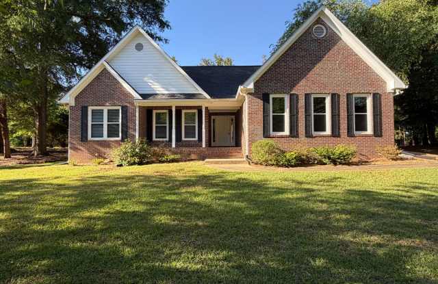 Beautiful Pet-Friendly, 3 Bedroom, 2 Bath House in Bogart, Georgia on 1-acre lot photos photos