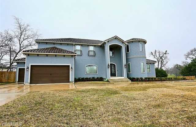 3819 South Macgregor Way Gallery 2
