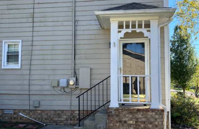 $500 off this Cute Townhome. Move in by 08/15/2026 photos photos $500 off this Cute Townhome. Move in by 08/15/2026 photos photos